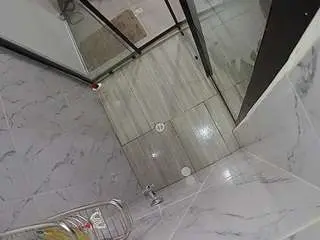 Camsoda Adult Webcams of voyeurcam-jb-shower-2