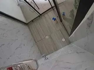 Camsoda Sex Cam of voyeurcam-jb-shower-2