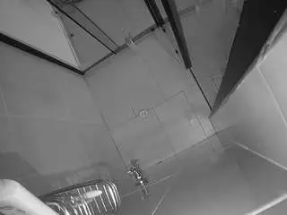 Camsoda Private Sex Chat of voyeurcam-jb-shower-2