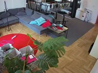 Camsoda Nude Webcam of voyeurcam-julmodels-living-2