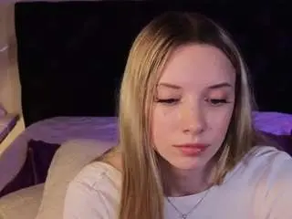 Camsoda Free Live Porn of katt-yy