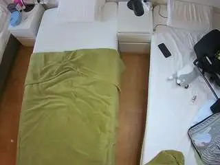 Camsoda Sex Cam of voyeurcam-julmodels-bed-5