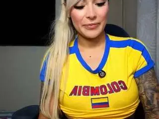 Camsoda Nude Webcam of mia-hott