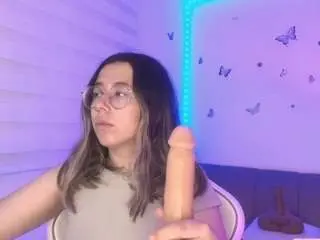 Camsoda Free Porn Cam of sweettvera