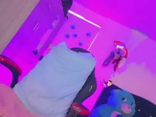 Camsoda Free Porn Cam of samantha-official