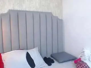Camsoda Adult Webcam of maya-curvy