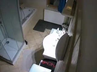 Camsoda Live Porn of voyeurcam-julmodels-bath-2nd-2