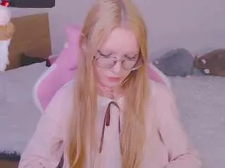 Camsoda Nude Webcam of cut1ecut1e