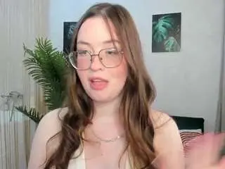 Camsoda Adult Webcam of honeyglowe