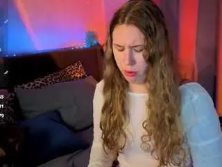 Camsoda Watch Live Sex Cams of elsiee-cuttiess