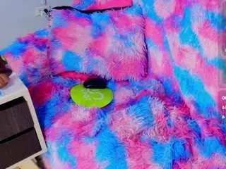 Camsoda Free Porn Cam of nyra-queen