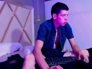 Camsoda Nude Webcam of dominate-alisson