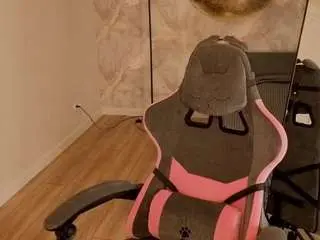 Camsoda Watch Live Sex Cams of april-nelson