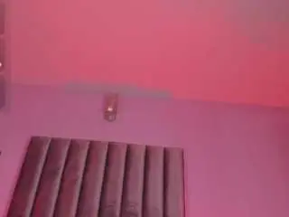 Camsoda Free Live Porn of isabella-flowers