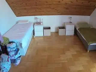 Camsoda Live Sex of voyeurcam-julmodels-greybed-3