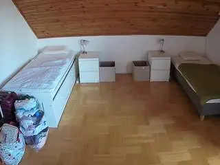 Camsoda Private Sex Chat of voyeurcam-julmodels-greybed-3