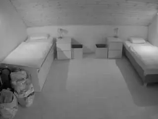 Camsoda Watch Live Sex Cams of voyeurcam-julmodels-greybed-3