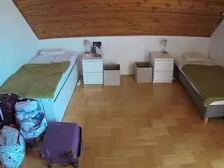 Camsoda Watch Live Sex Cams of voyeurcam-julmodels-greybed-3
