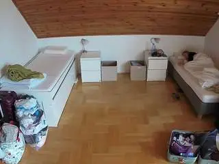 Camsoda Free Porn Cam of voyeurcam-julmodels-greybed-3
