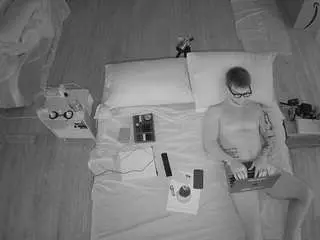 Camsoda Sex Cam of voyeurcam-celticiron-01
