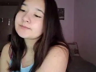 Camsoda Watch Live Sex Cams of evelynecardino