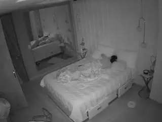 Camsoda Live Sex of voyeurcam-casa-salsa-bedroom-2