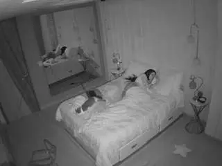 Camsoda Private Sex Chat of voyeurcam-casa-salsa-bedroom-2