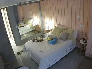 Camsoda Live Sex of voyeurcam-casa-salsa-bedroom-2