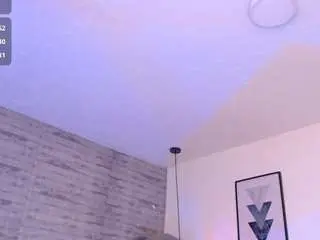 Camsoda Free Live Porn of tinnahottie