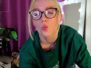 Camsoda Adult Webcam of rocket-bunnyy