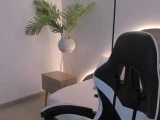 Camsoda Adult Webcam of mia-slora
