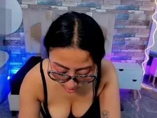 Camsoda Free Porn Cam of amhira-tay