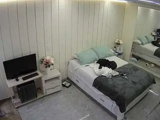 Camsoda Sex Chat of voyeurcam-casa-salsa-bedroom-5