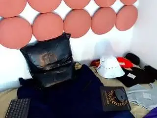 Camsoda Adult Webcam of juliianwolf