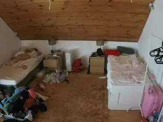 Camsoda Nude Webcam of voyeurcam-julmodels-whitebed-3