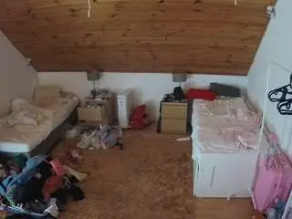 Camsoda Adult Webcam of voyeurcam-julmodels-whitebed-3