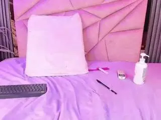 Camsoda Watch Live Sex Cams of camilaparisi