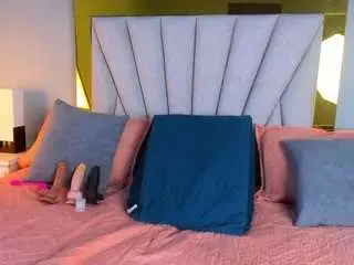Camsoda Private Sex Chat of vahiolet-fuentes1