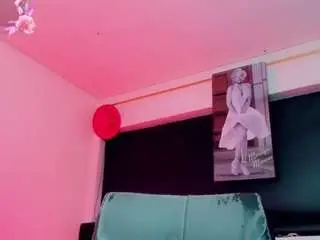 Camsoda Watch Live Sex Cams of kendall-hornyy
