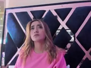 Camsoda Nude Webcam of lucy-davies
