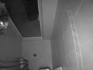 Camsoda Private Sex Chat of voyeurcam-baileybase-shower