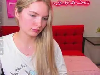 Camsoda Private Sex Chat of evelineamore