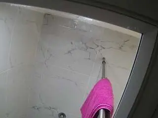 Camsoda Free Porn Cam of voyeurcam-casa-salsa-bathroom-12