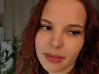 Camsoda Nude Webcam of heikecastongvay