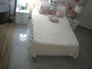 Camsoda Adult Webcams of voyeurcam-casa-salsa-bedroom-6