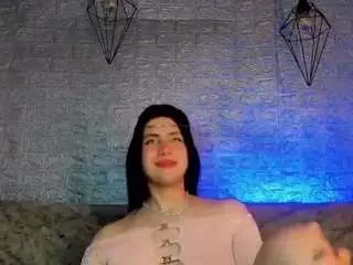 Camsoda Sex Chat of oxana-novikov