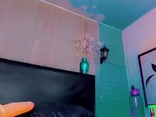 Camsoda Live Sex Cam of chanell-sexyass