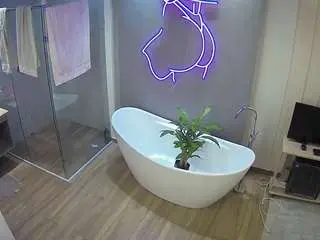Camsoda Free Live Porn of voyeurcam-casa-salsa-bathroom-5
