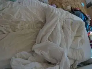 Camsoda Adult Webcams of voyeurcam-julmodels-whitebed-4