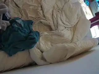 Camsoda Best live sex cam show of voyeurcam-julmodels-whitebed-4